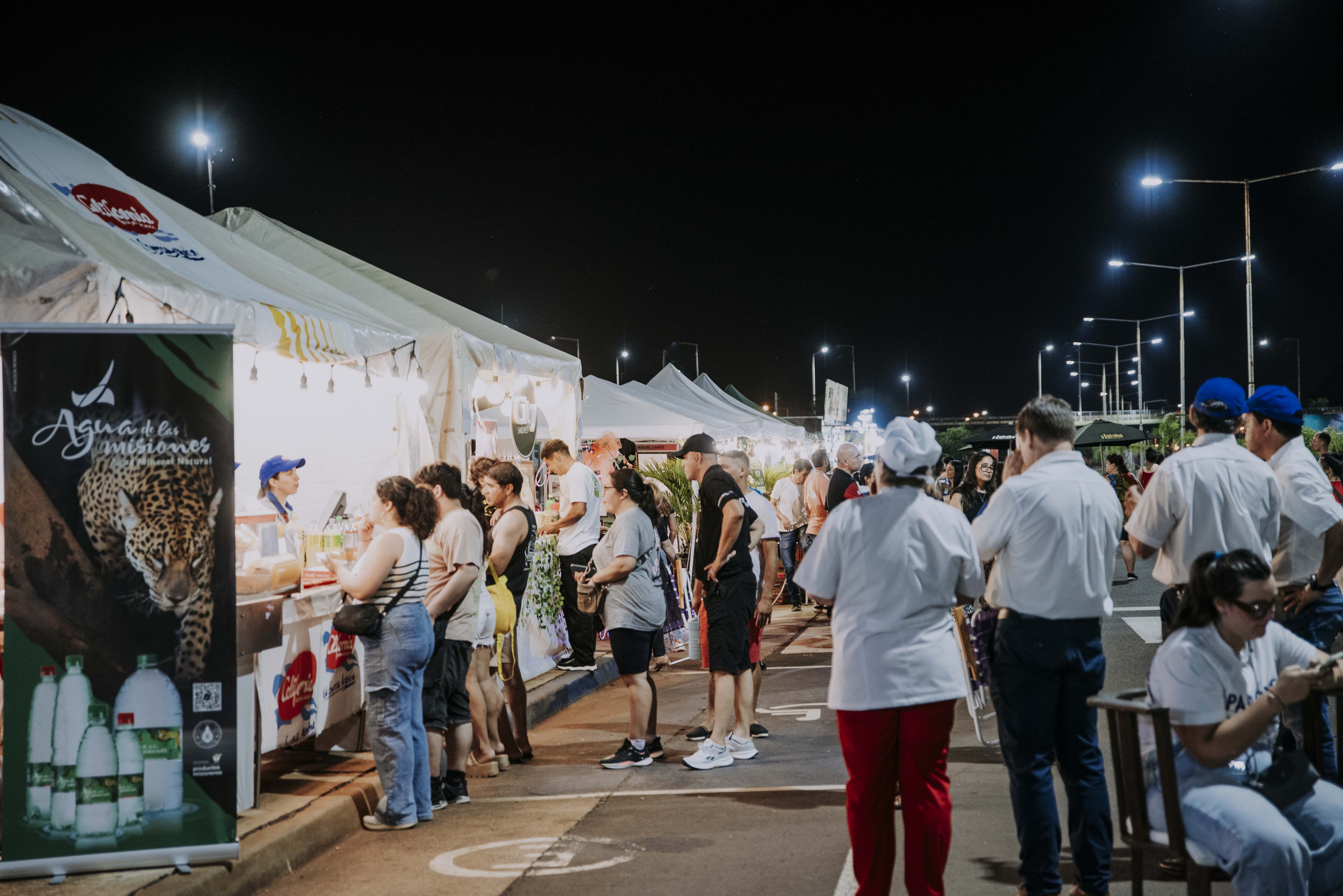 <p>Catherine Vergnes, Los Núñez y Destino San Javier fueron los picos altos de la noche inaugural</p>